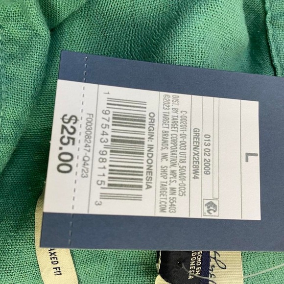 Women's Green Linen Blend button-down shirt - Picture 5 of 7